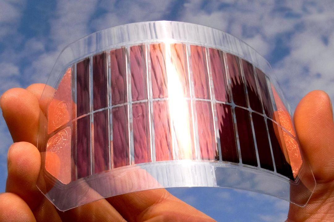 多所高校研发出一种超薄有机太阳能电池