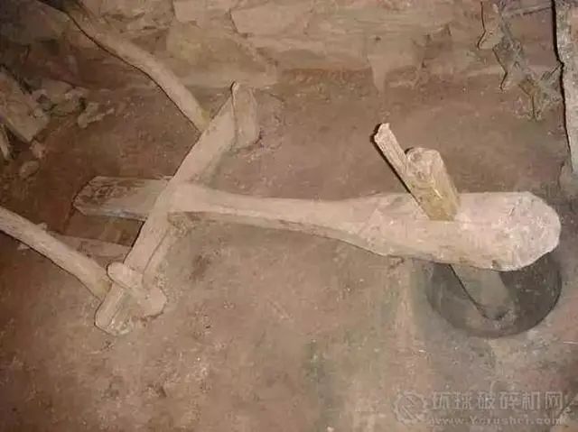 古代没有磨米机,古人是怎么把稻谷去壳变成米的?一粒粒的剥吗?_凤凰网文创_凤凰网
