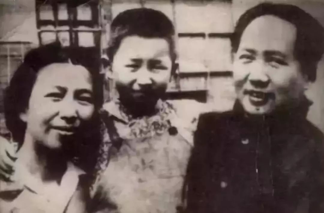 毛泽东和江青一生合影集,终于找齐了!你肯定没见过__凤凰网