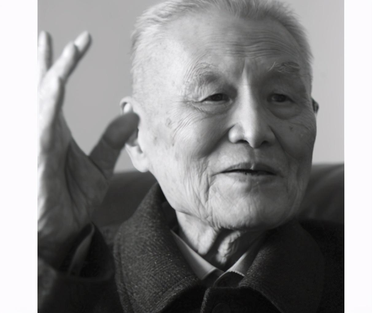 他20岁参加革命1963年晋升少将参与原子弹研制2013年才去世