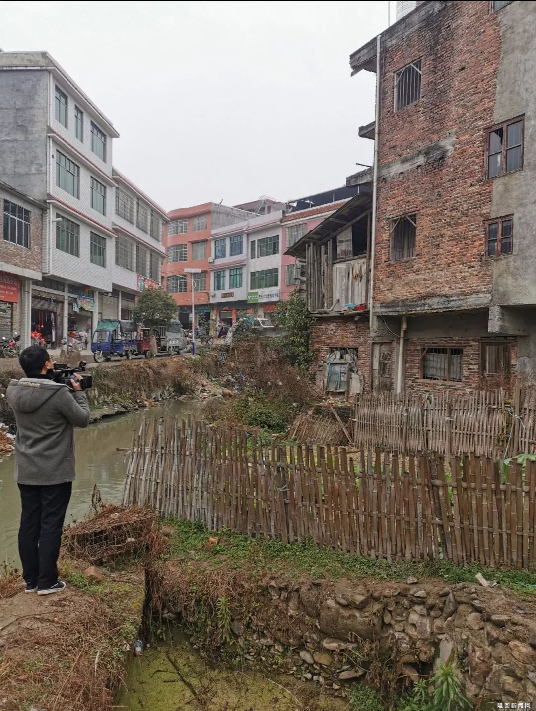 高平镇:自亮"家丑"! 邀请新闻媒体曝光卫生死角