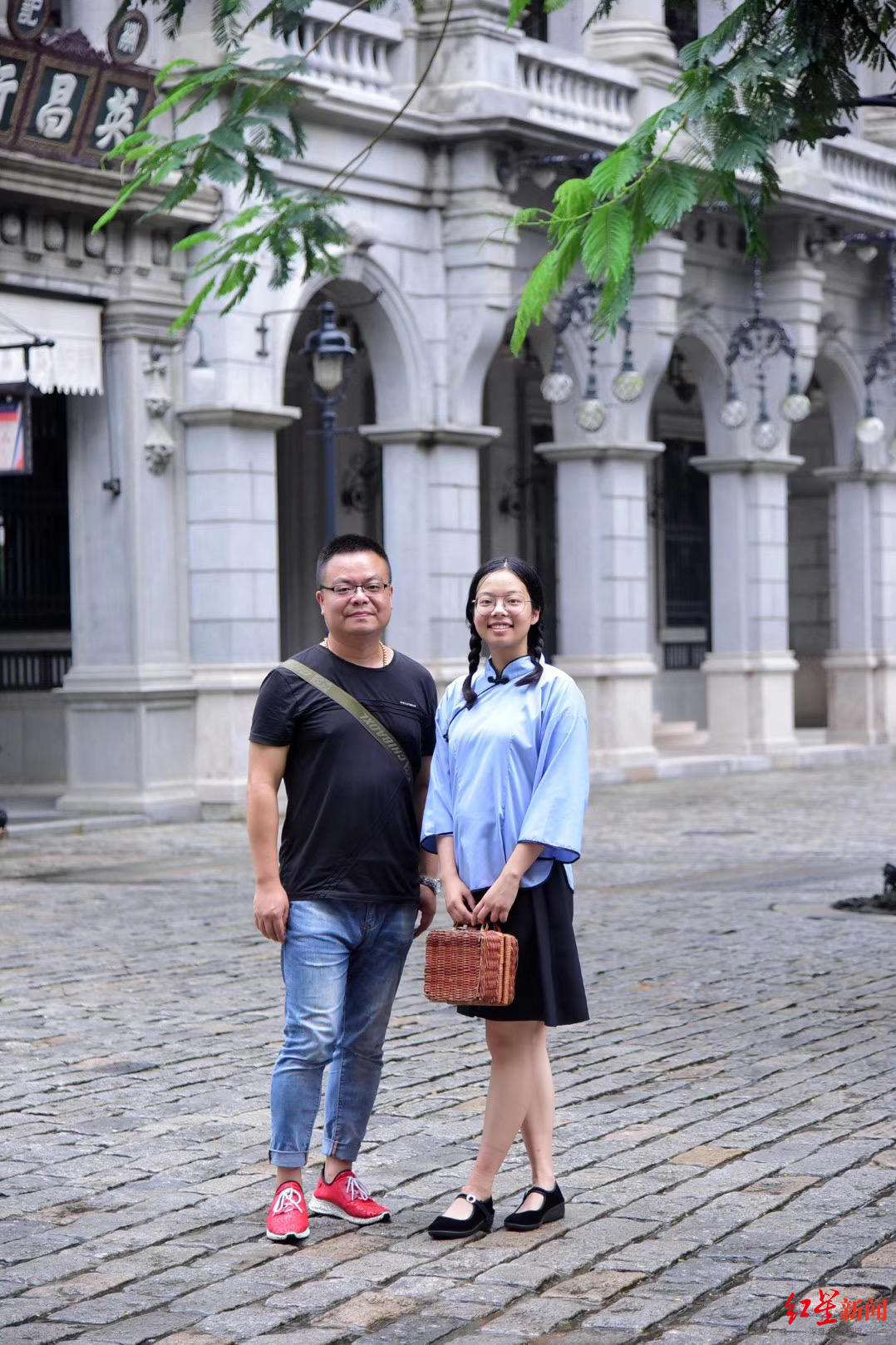 红星家书张炬辉致女儿这一生最大的遗憾是没守着你出生没伴着你成长