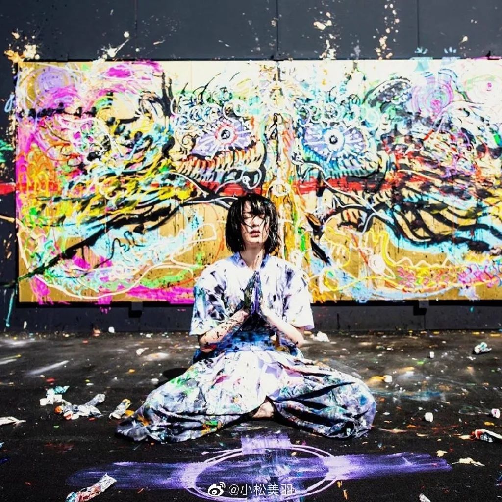 miwa komatsu小松美羽浑身上下包裹着神秘空灵的气质她被台湾媒体称为