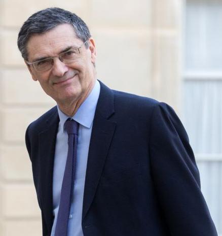 法国上塞纳省议会主席因新冠肺炎病逝 享年75岁