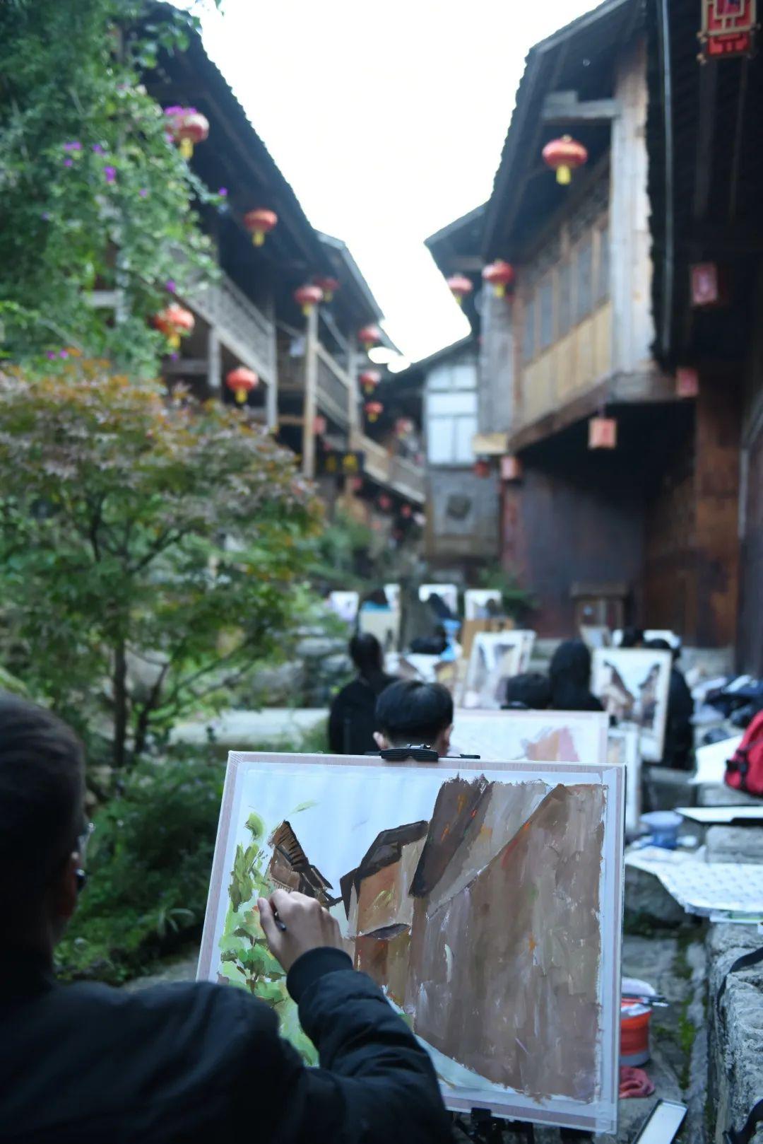 本次第四届写生艺术节迎来了龚滩美术馆的开馆,吴冠中纪念馆的开馆