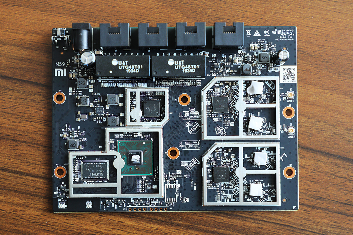 wifi6路由绝佳入门之选小米路由器ax1800拆解