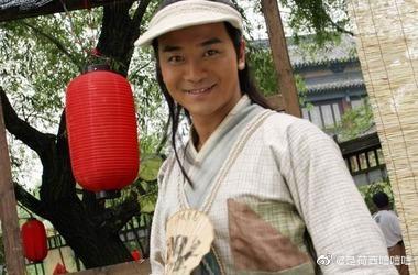 还记得《欢天喜地七仙女》里的鱼日吗？他现在长这样