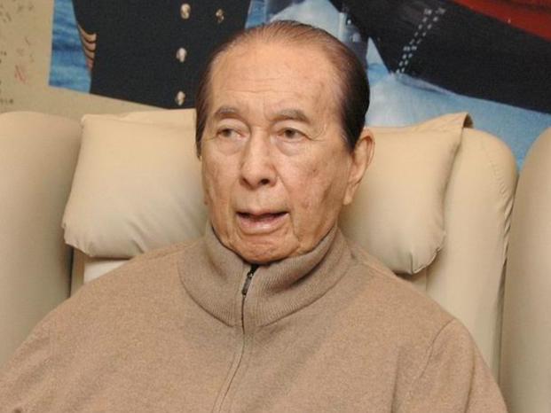 赌王讣告惊现神秘儿子,何猷邦名字首次被曝光,遗产或