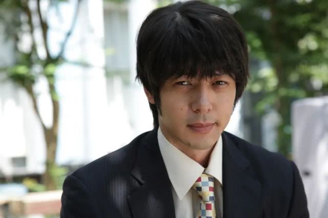 9岁辍学打工 历经无数次危机后成首富 他说 世界不会亏欠每个努力的人 凤凰网