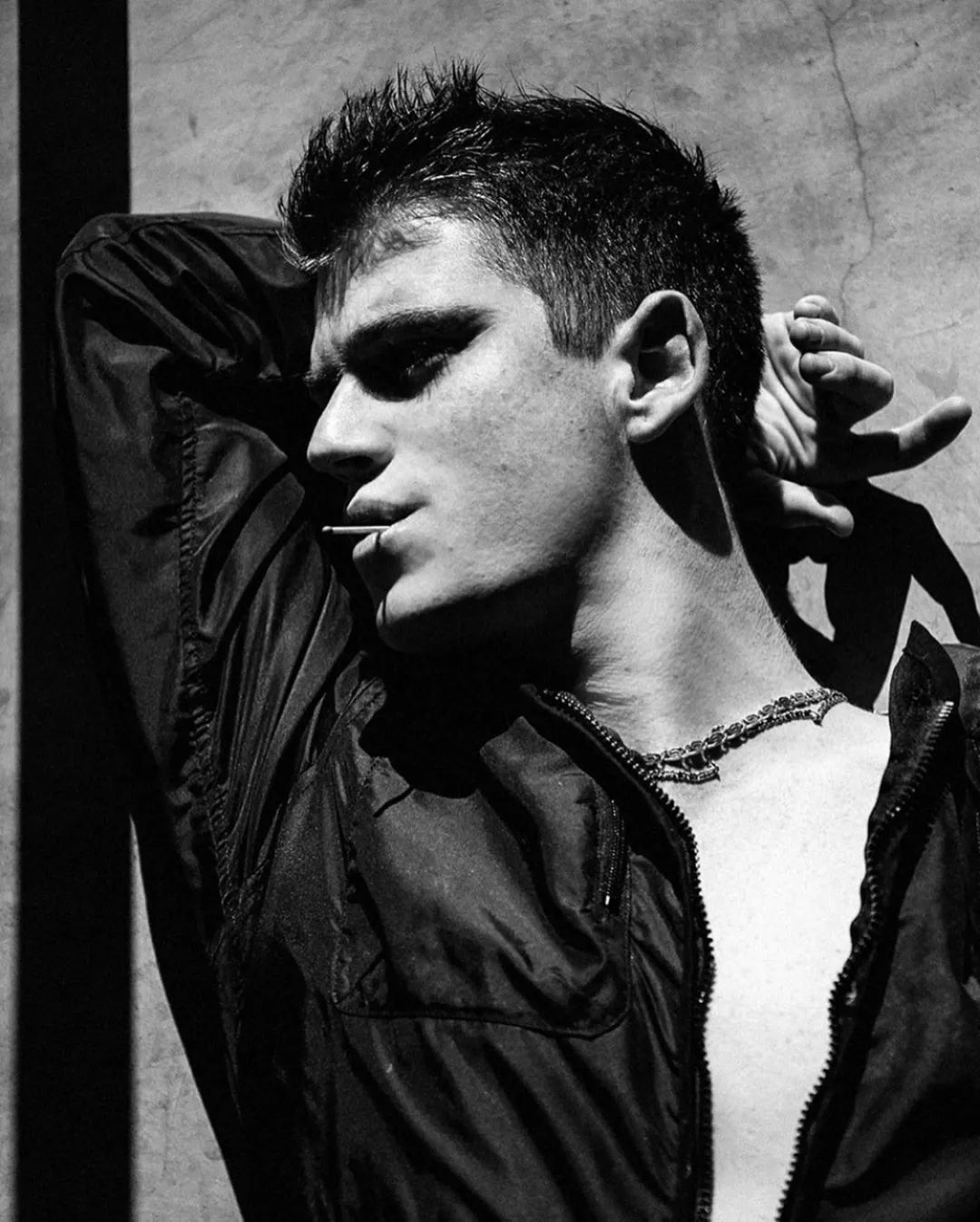 最像反派然而却是个纯情男孩名校风暴中的胡兹曼你可以吗