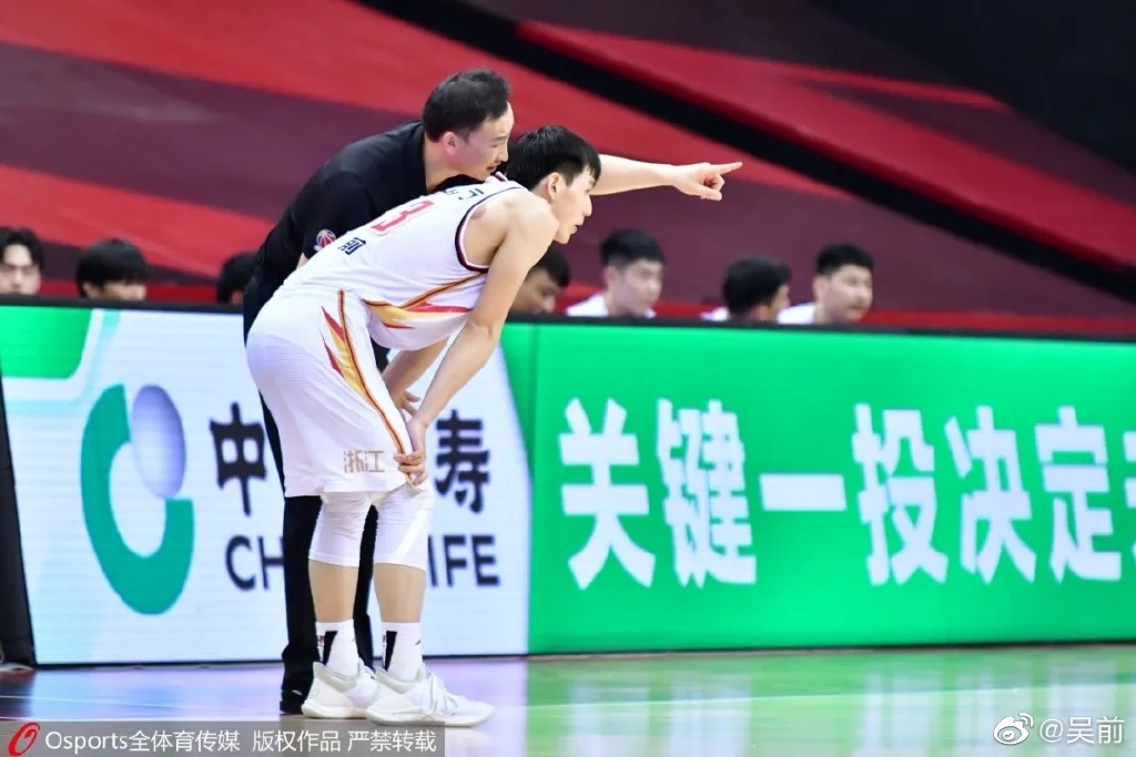 刘维伟教练进一步开发了吴前的潜力。