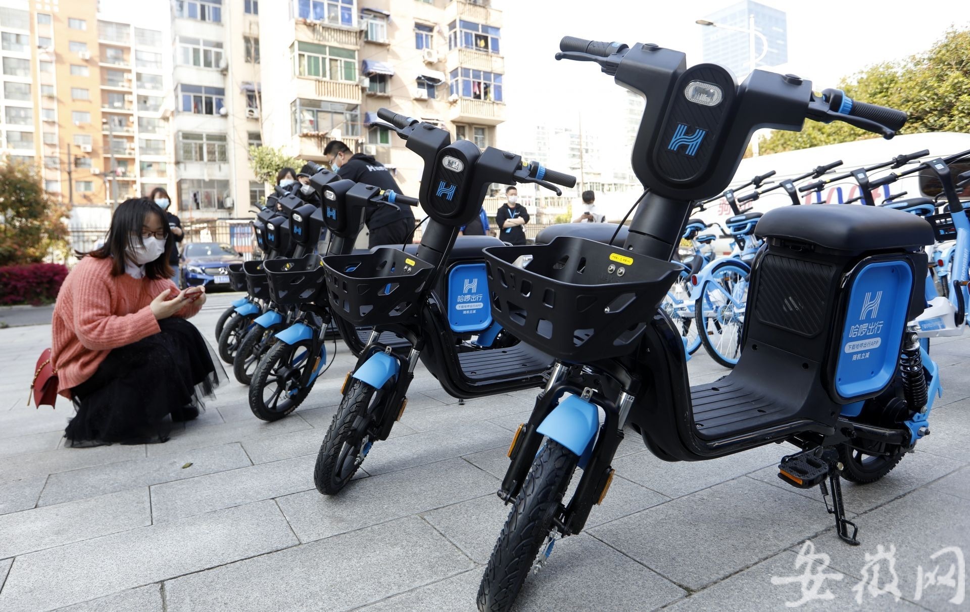 哈啰出行新车在合肥全国首发 共享单车迈入"人车交互"时代