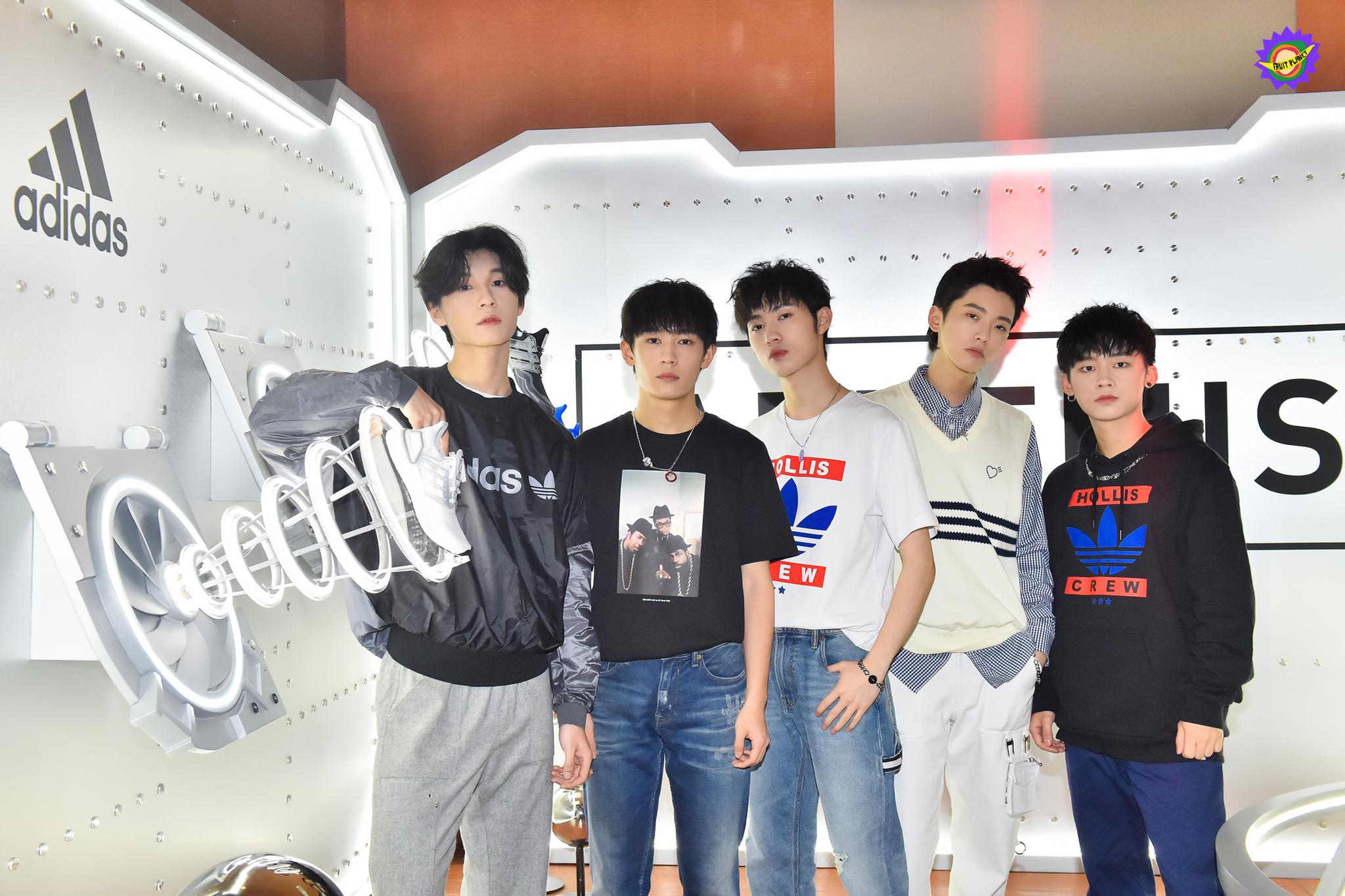 活动现场星光熠熠,众星云集,新生代乐团气运联盟也受邀出席本次活动