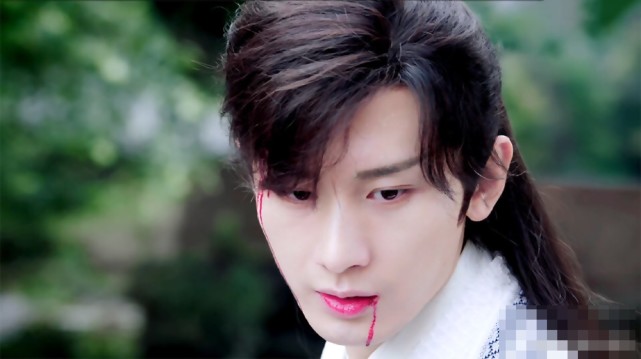 《琉璃》男主成毅清新俊逸,演技也很不错,特别是结巴时也太可爱__凤凰