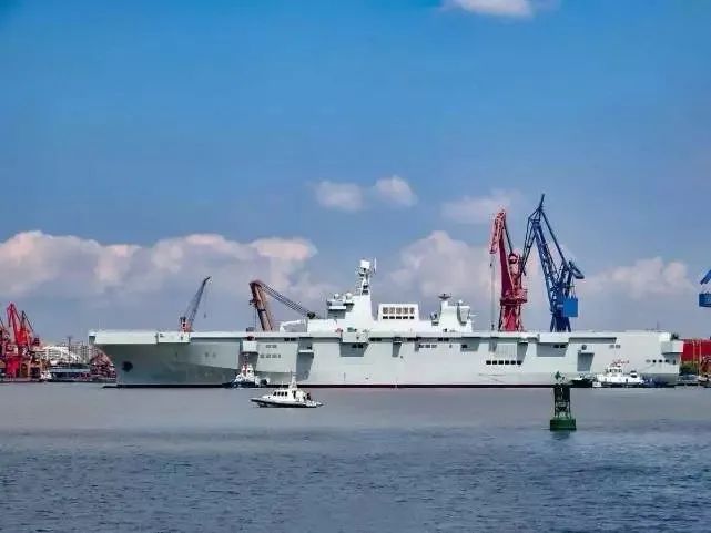 神速075两栖攻击舰2号舰进展喜人现实不允许中国军工慢下来