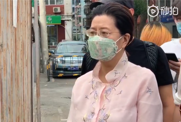 李国庆俞渝离婚案开庭审理:两人均到场 全程无任何交流