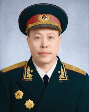 游击部队组织化,全部武装党军化"的方针首先在第1纵队开展第三期整军