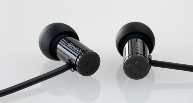 新世纪圈钱战士再启动 日本耳机品牌final推出eva联动款耳机