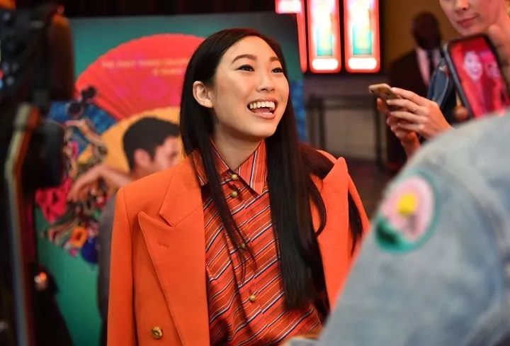 为什么好莱坞亚裔女明星少有标准美女