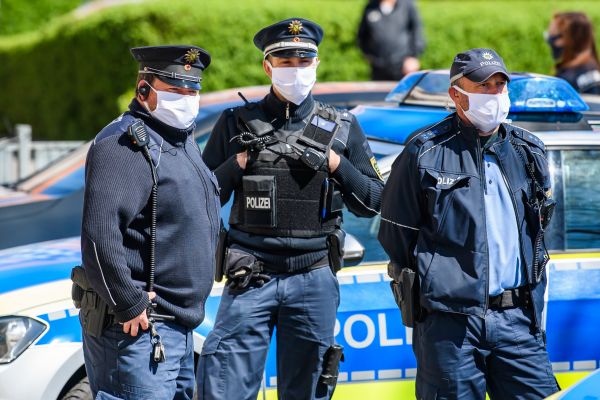 英媒:德国严打骗取新冠补贴者