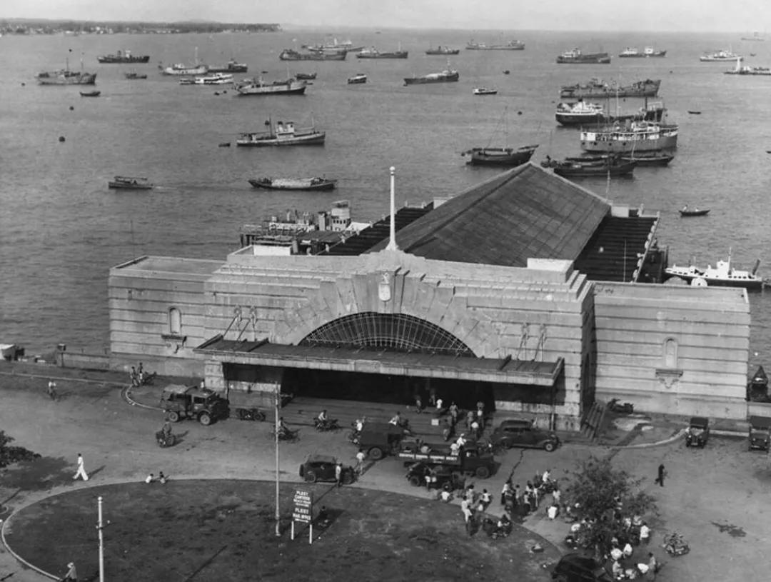 新加坡有四种官方语言且华人居多，为何第一通用语不是中文_凤凰网知之_凤凰网