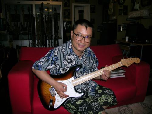 正值国际禁毒日吸毒2次被抓的尹相杰开直播重新复出捞金