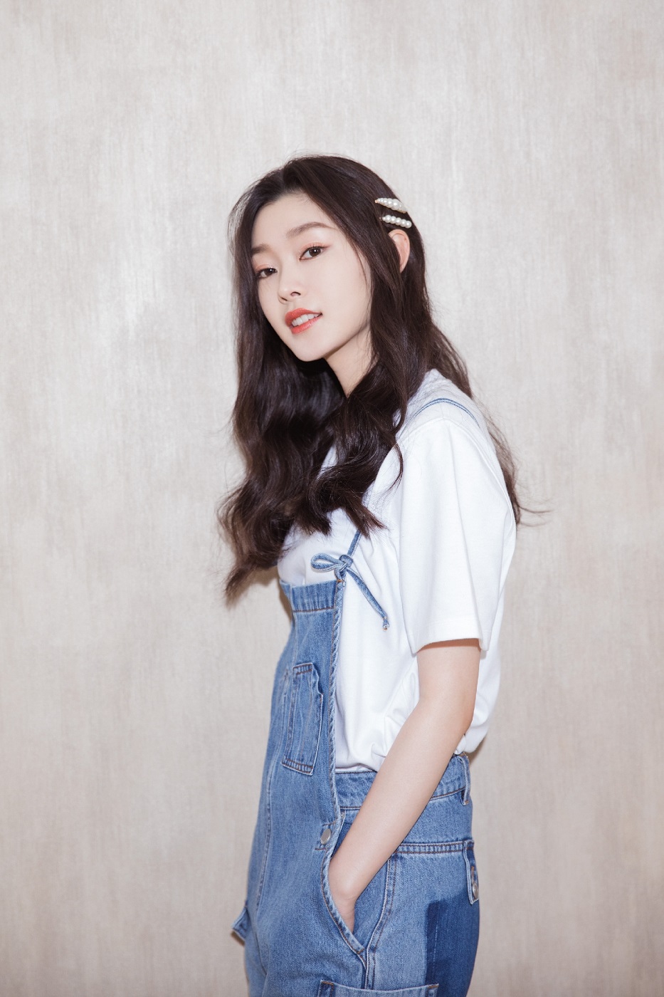 宋轶加盟元气满满的哥哥巧妙短发变装机智躲迷藏