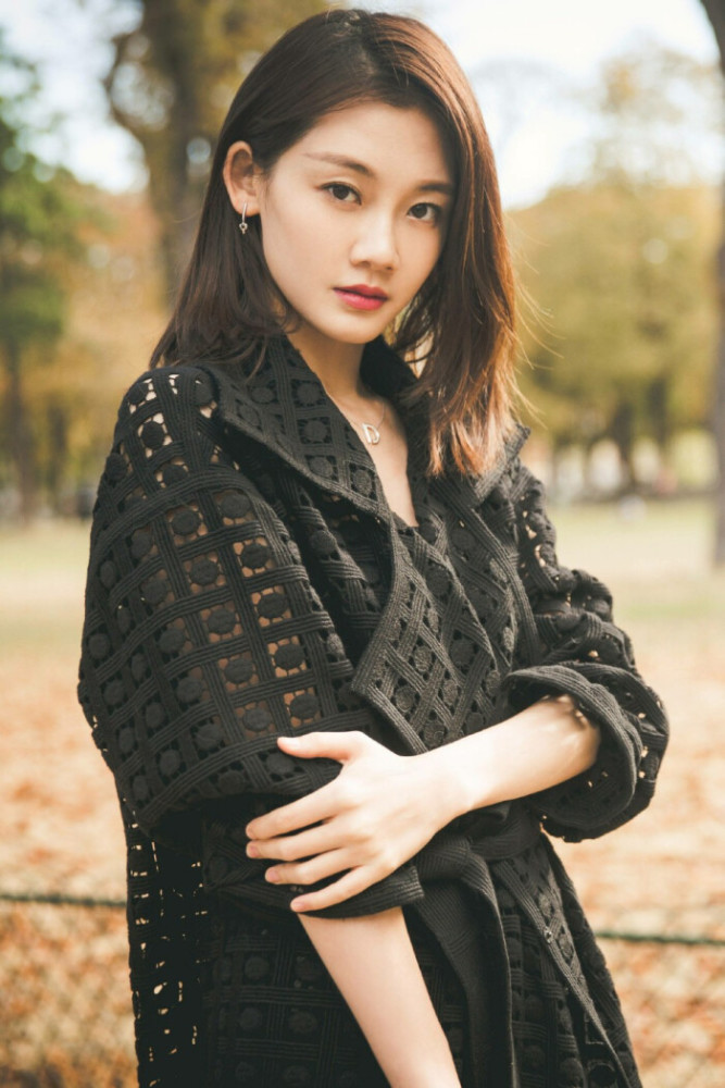 徐帆合作参演都市情感剧电视剧一树桃花开,饰演活泼可爱的陶蕊