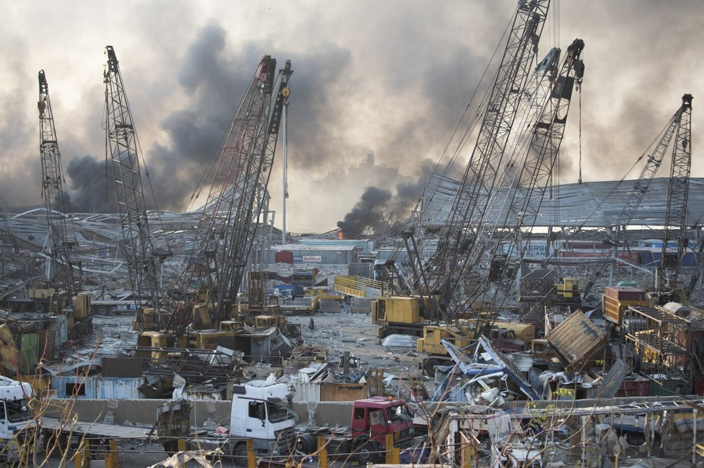 图片来源:环球网 爆炸发生后的贝鲁特港