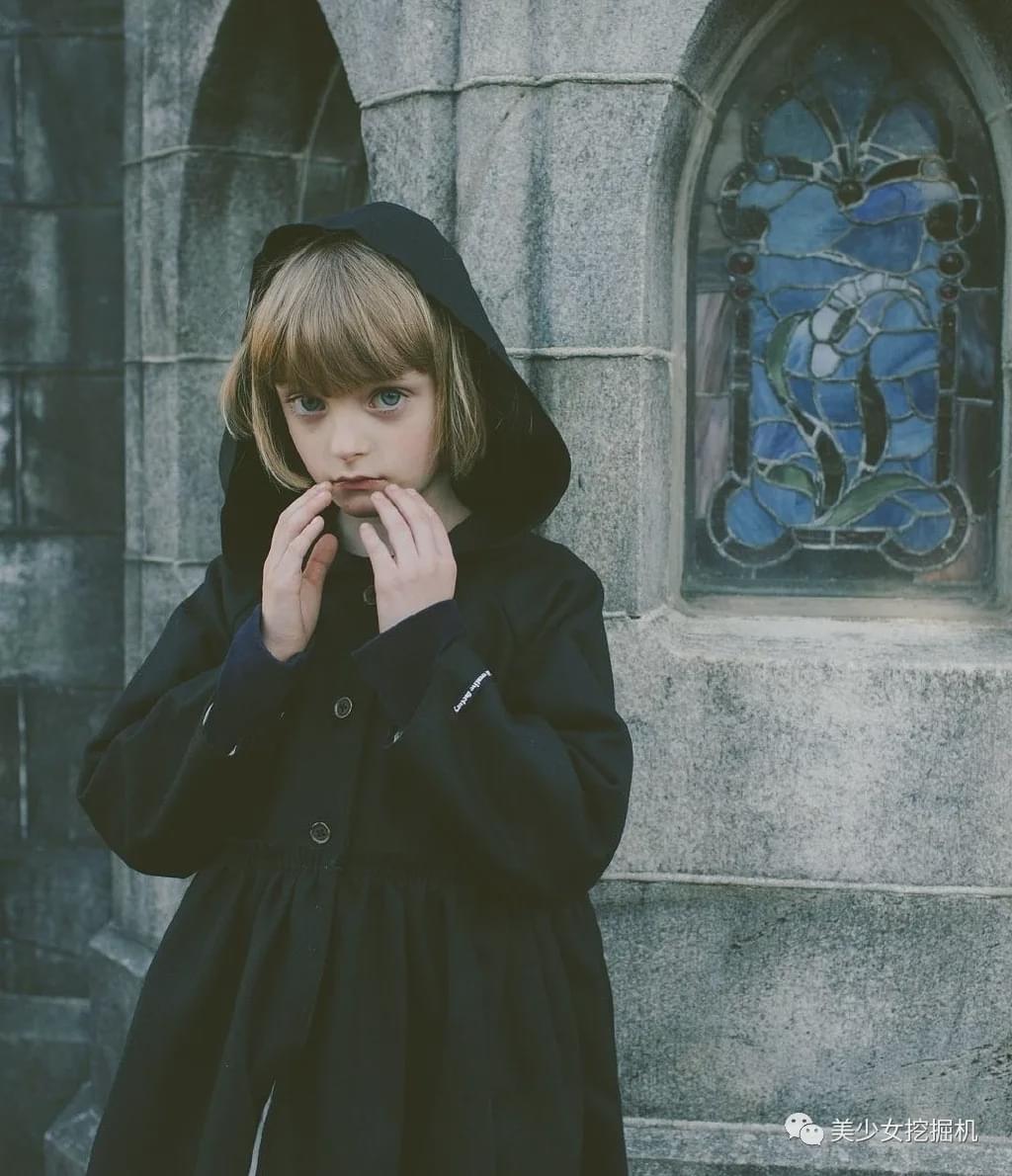 萌吐血的复古萝莉让数万少女无痛当妈