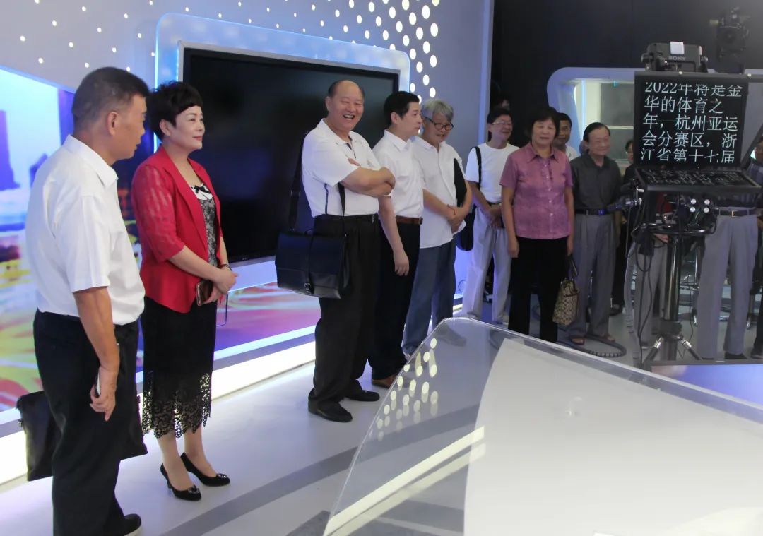 8月14日上午,金华市委老干部局组织阎寿根,陈章凤,俞流传等30余位市级