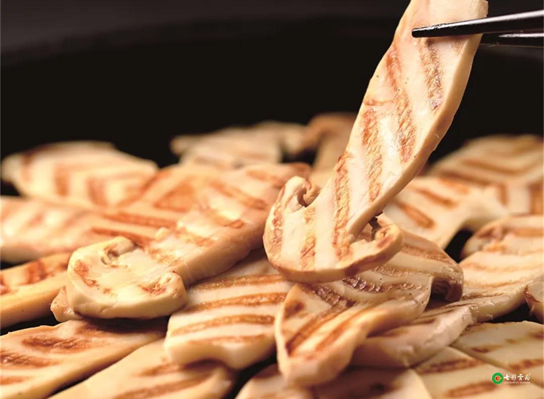 松茸 烤松茸 包烧豆腐 《本草纲目》中记载豆腐"和脾胃,消胀满,下大肠