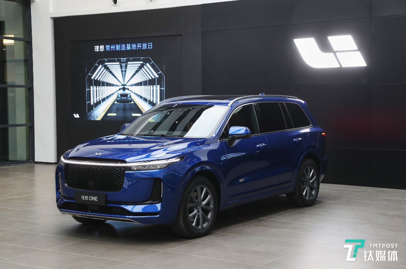 理想上市，增程式电动车一夜间成了香饽饽？_凤凰网