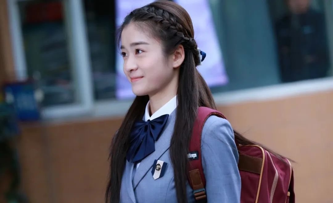 最出名的就是《泡沫之夏》中的尹夏沫了.