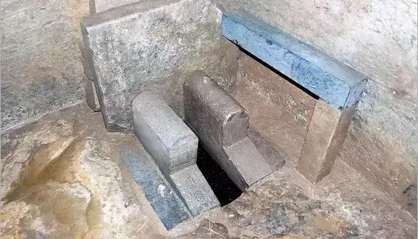 千年屎记:中国古人的如厕进化简史