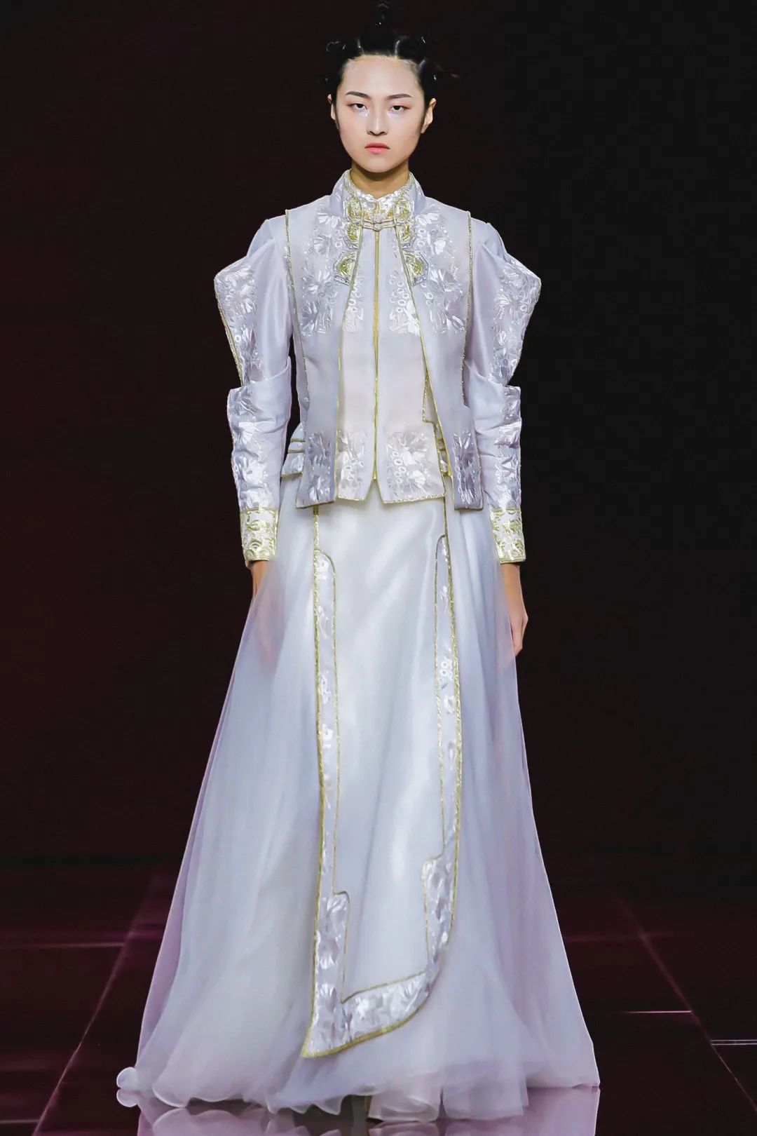 趋势 | 2021春夏中国国际时装周流行设计手法及元素分析