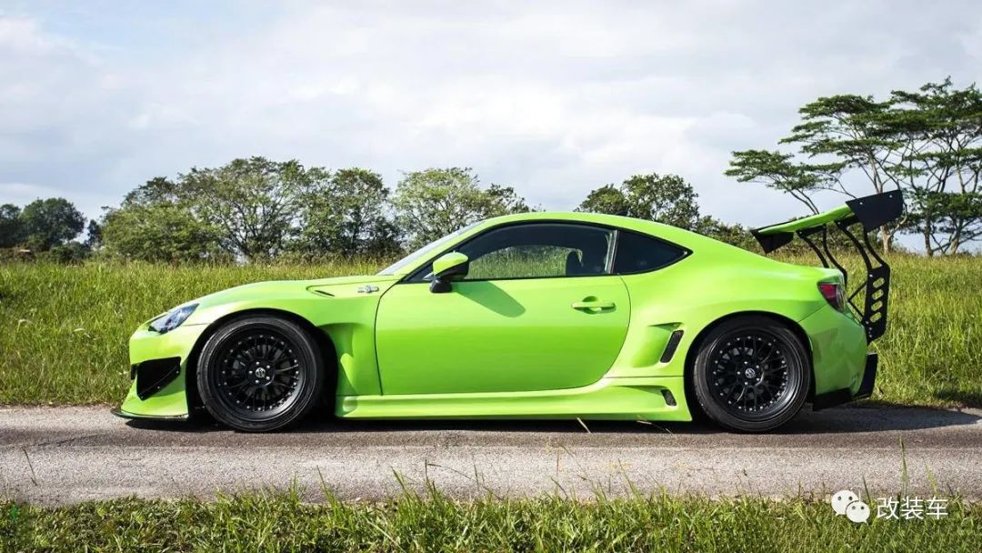 rb套件搭配超骚苹果绿,姿态丰田86简直帅绝人寰