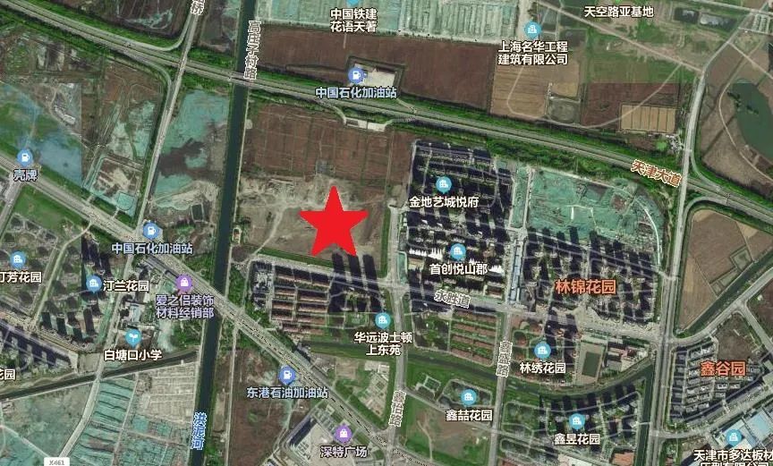 大致位置挂牌文件显示,该地块东至鑫怡路,南至永胜道,西至洪泥河东路