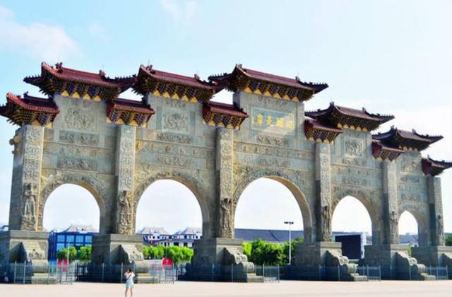 耗时11年修建的"南天门",被誉为"亚洲第一门",免费对外开放__凤凰网