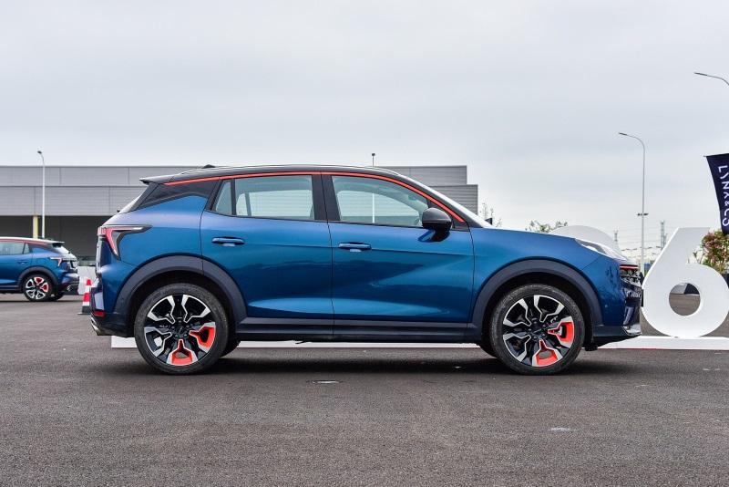 1.5T爆发177马力，油耗只需6.6L！领克06香不香？