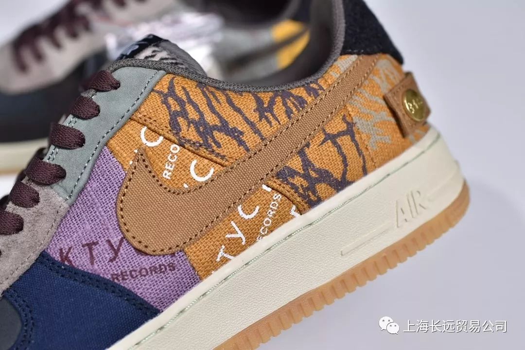 travisscottxaf1拼接空軍一號