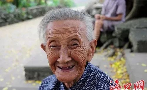 92岁老人长寿秘诀只有1个字,它是长寿第一方,不用花一分钱__凤凰网