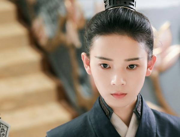 陈瑶男装惊艳为戏瘦20斤减肥被骂绿茶瘦身法你做不到