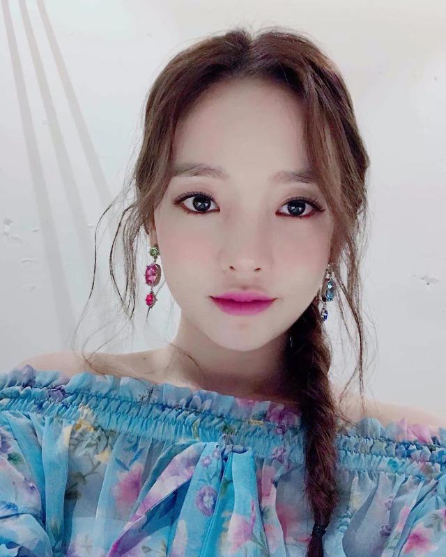 崔雪莉和具荷拉去世之后,韩国娱乐圈一度陷入沉重的悲痛之中,现在已经