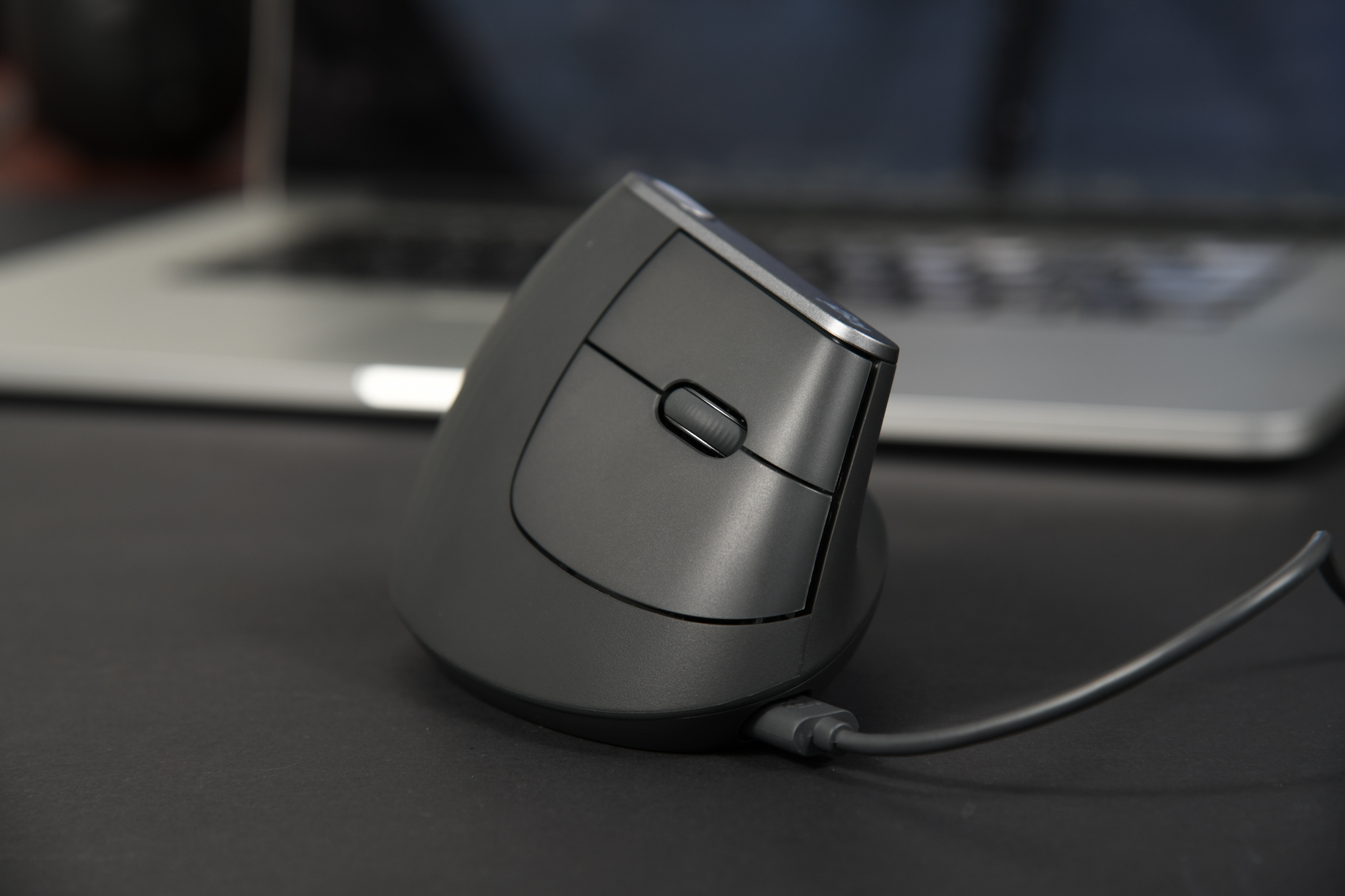 罗技mxvertical无线垂直鼠标体验舒适就是生产力