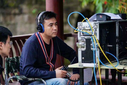 国家一级导演张忠入川8年拍电影四川故事是他的打心锤锤