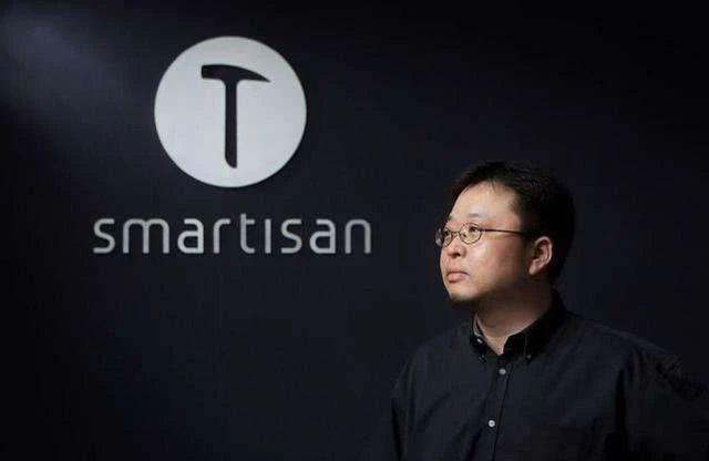 面对小米的来势汹汹,罗永浩决定用工匠精神,从智能手机市场当中切走