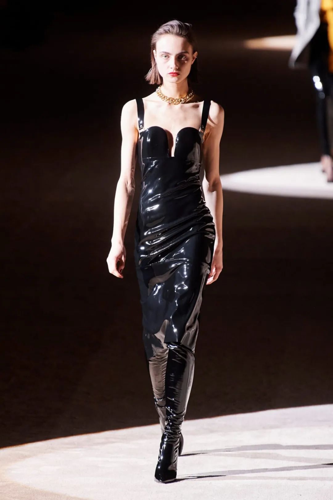 男朋友和女朋友眼中的「2020乳胶潮流」有什么区别?