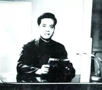 有人终于对《新闻联播》动手了