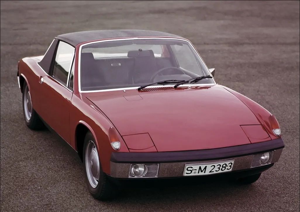 不开玩笑,用a6l的钱去买台全新保时捷吧